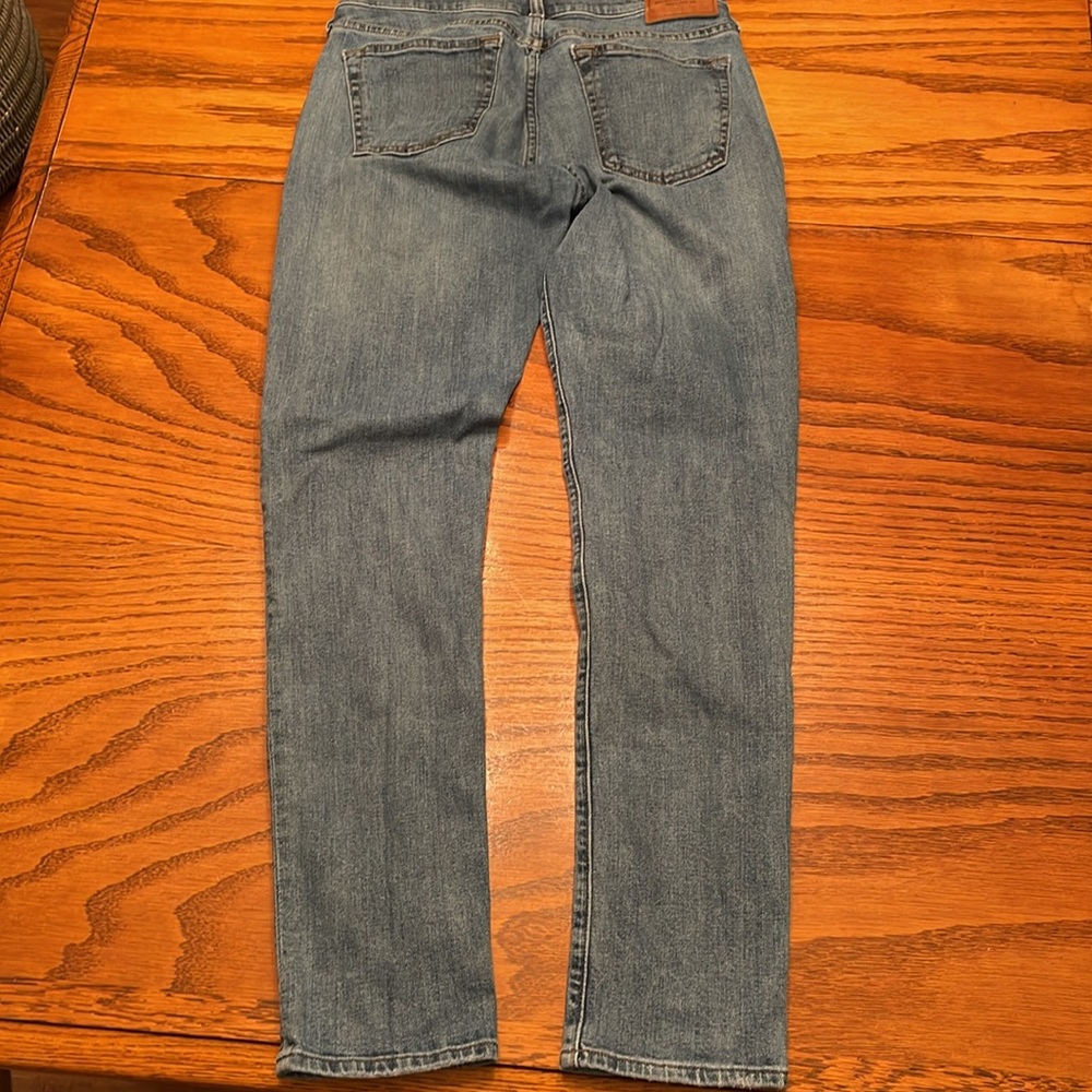 A & F skinny jeans - Picture 3 of 5